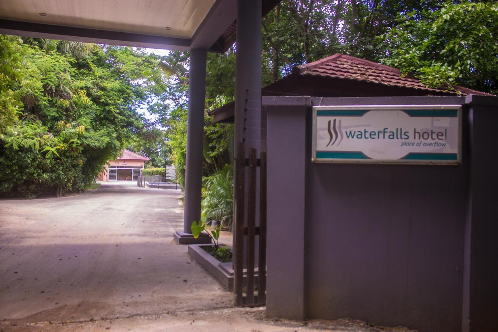 Waterfalls Hotel Lusaka Exterior foto